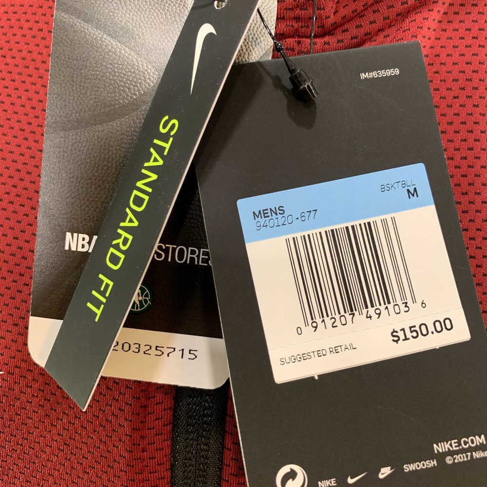 Nike NBA Cleveland Cavaliers Basketball Jacket - Picture 7 of 8